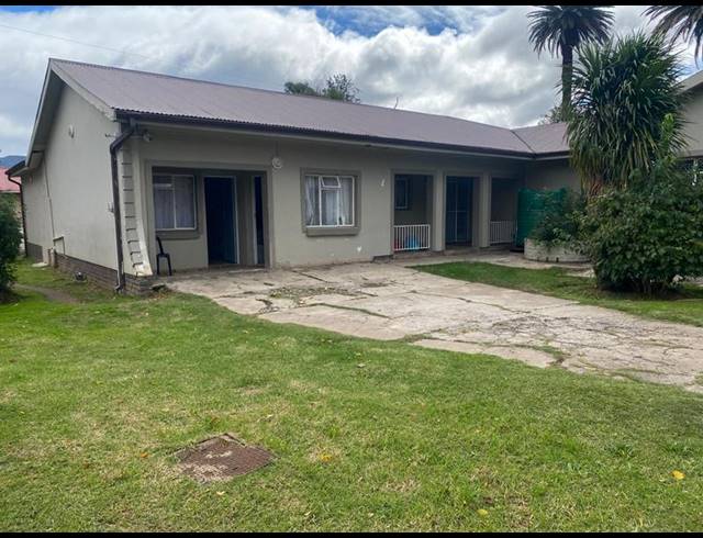 9 BEDROOM HOUSE FOR SALE IN TOP TOWN